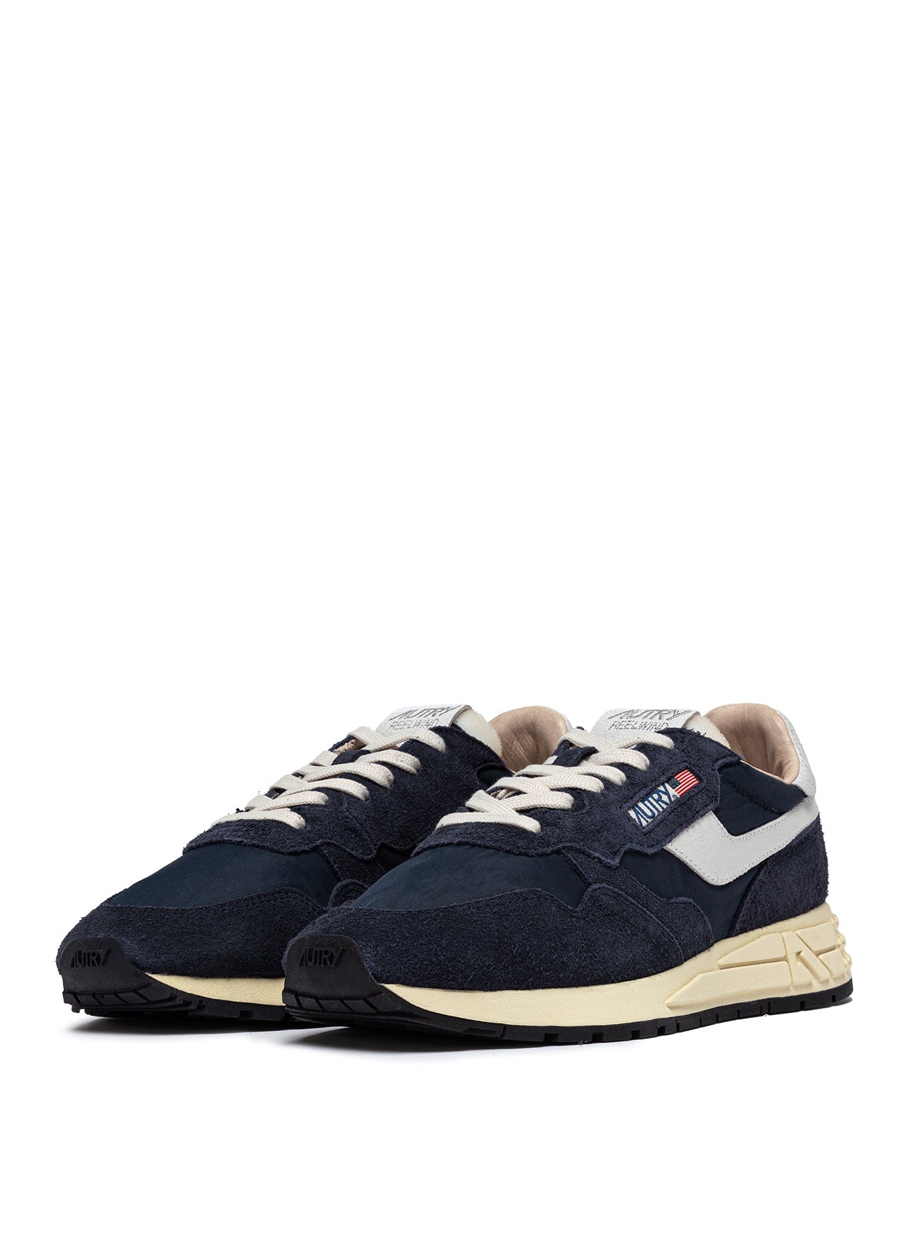 Reelwind - White Space