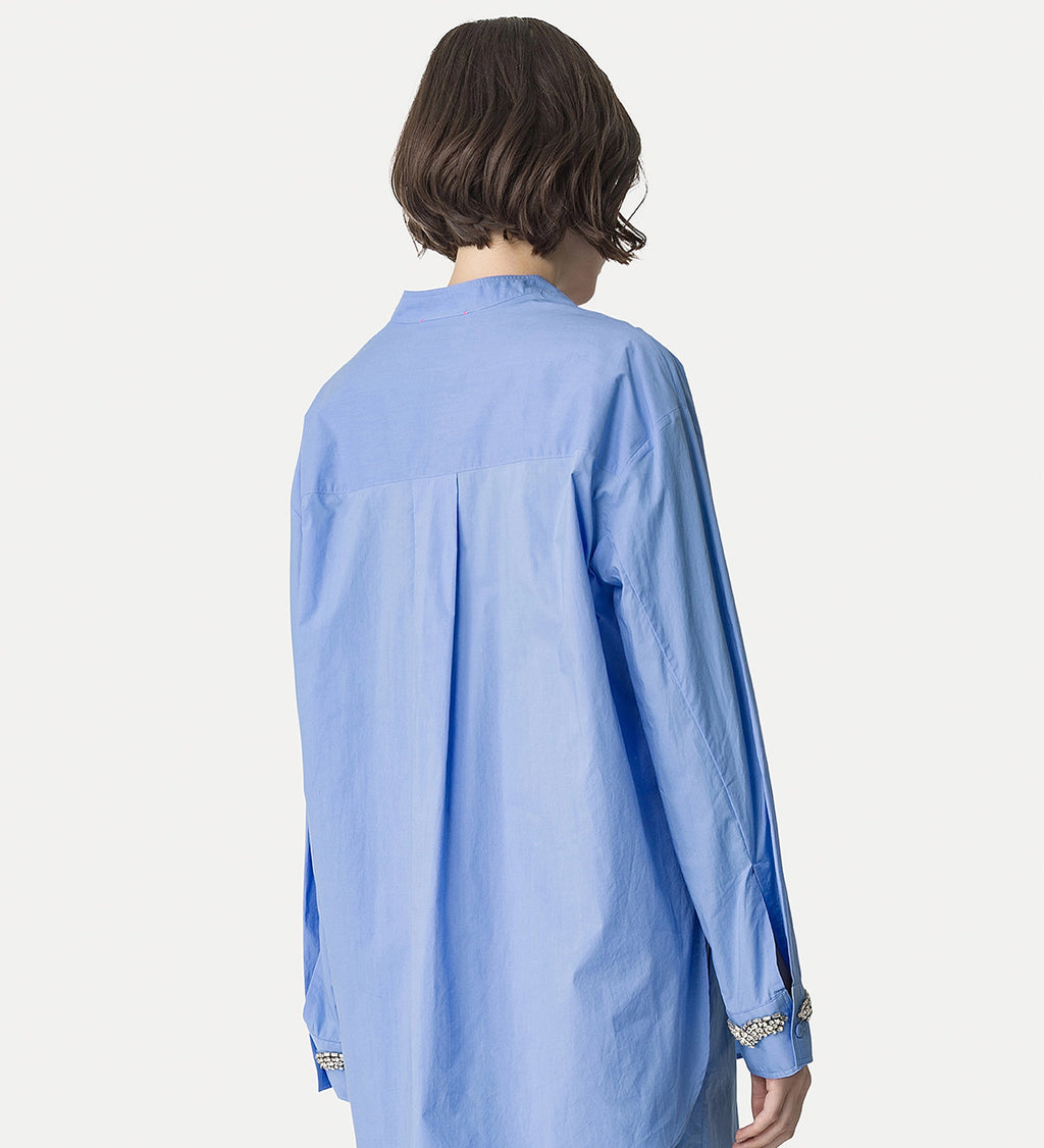Chemise en popeline brodée
